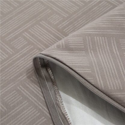 Zippered Anti-Mite and Bed Bug Mattress Protector - Image 5