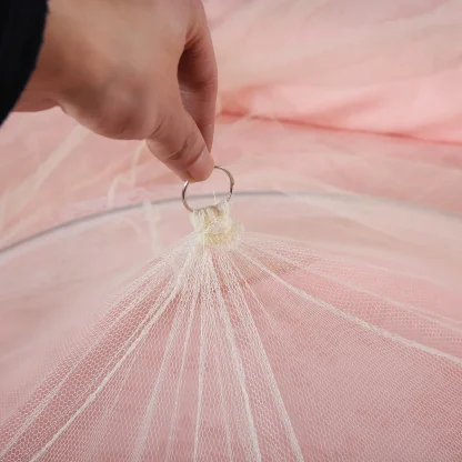 Lightweight Hanging Bed Net - Image 4